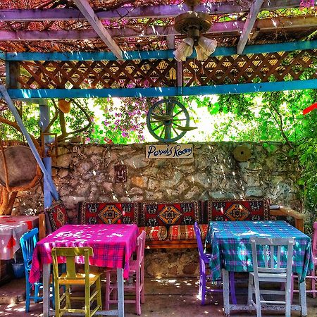 Parmis Rooms Çeşme Εξωτερικό φωτογραφία